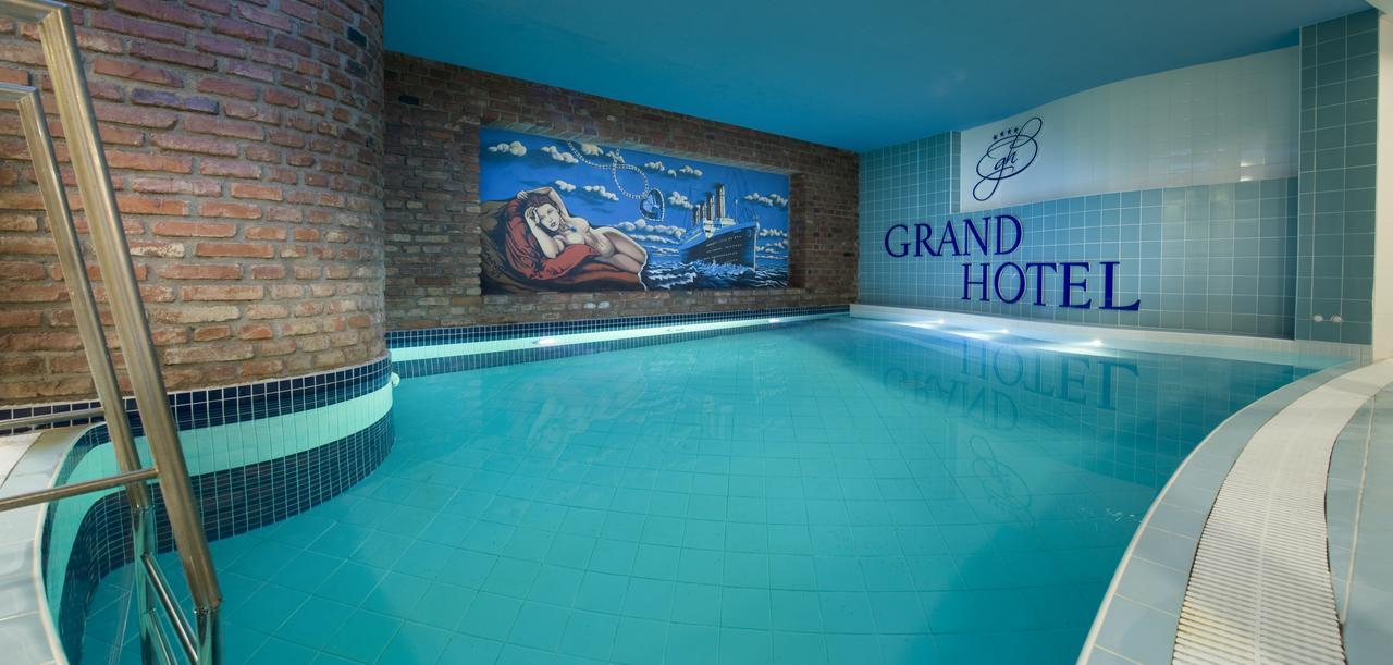 Grand Hotel เชบีช ภายนอก รูปภาพ
